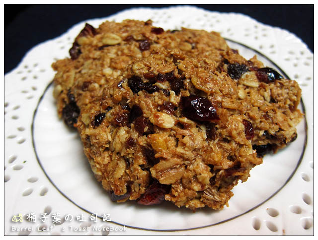 【食譜】高纖蔓越莓燕麥餅乾 (全素) Cranberry Oatmeal Cookies (梅爾雷赫 頂級初榨橄欖油)